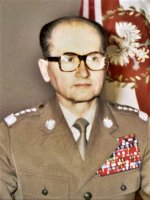 Gen._Wojciech_Jaruzelski_13_grudnia_1981.jpg